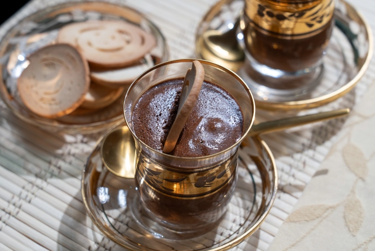 Csokimousse  tészta ropogóssal