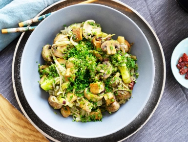 Rizstészta tofuval és gombával