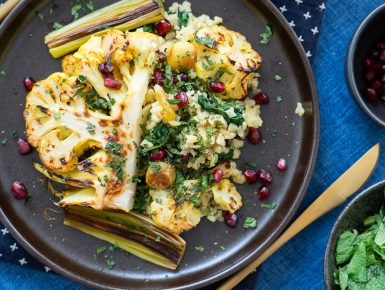 Sült karfiol bulgurral és gránátalmával