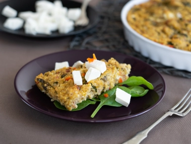 Fetasajtos-spenótos kölespite