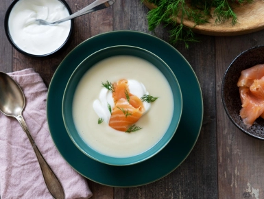 Csicsókakrémleves füstölt lazaccal