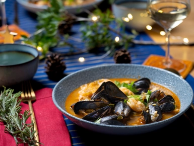 Édesköményes tenger gyümölcsei leves