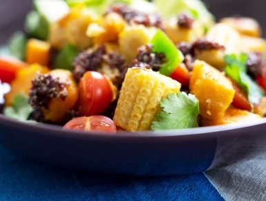 Perui quinoás avokádósaláta